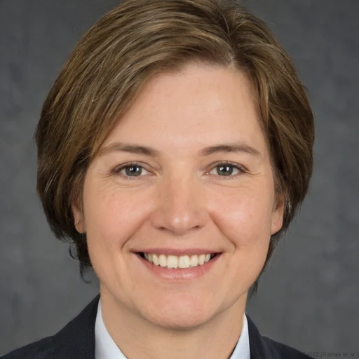 Evie L.